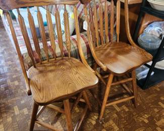 Swivel bar stools