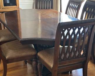 Bernhardt Table and Chairs 