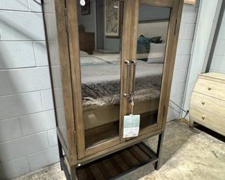 Bayside Bar Cabinet Orlando Estate Auction