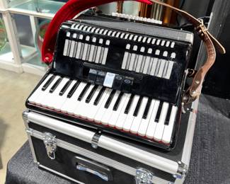 Infinity Accordion Orlando Estate Auction