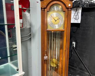 Colonial Grandfather Clock Orlando