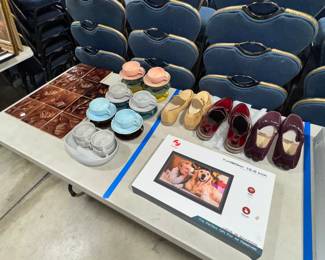 Russell Wright Tea Set, Designer Men's Shoes Orlando Estate Auction
