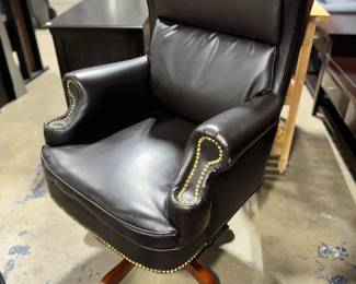 Business/Office Chair on wheels Orlando Estate Auction