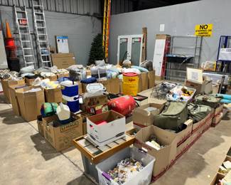 Box Lots of Misc Household items, Linens and Collectibles Orlando Estate Auction]