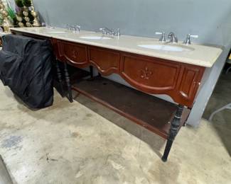 Bathroom Vanity's with Sinks Orlando Estate Auction