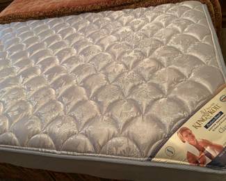 King Koil queen mattress and box spring 