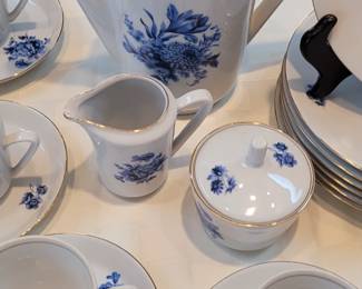 Kayla coffee set