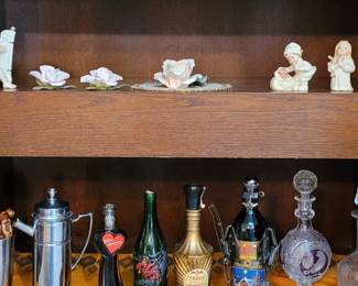 Decor items in Shrunk