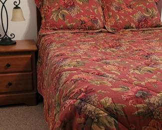 Queen Cherry bed set