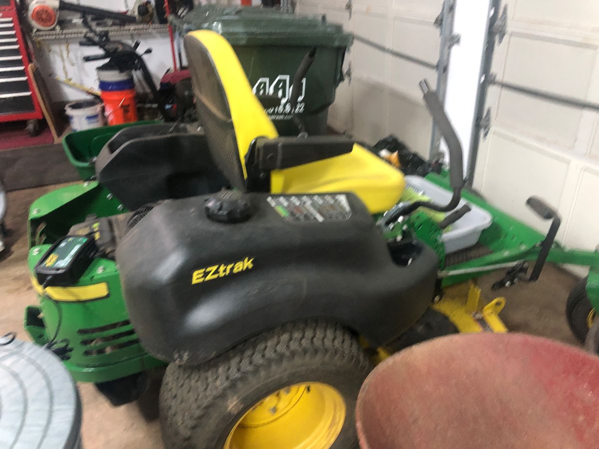 John Deer Commercial Zero Turn Z645 Lawn Mower with only 184 hours meticulously maintained and serviced by John Deer