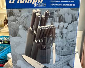 Triumph Knife Set