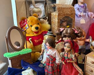 Collectible Dolls, Doll Furniture, Pooh Bear