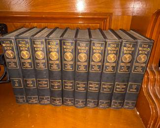 1923 World Book S et