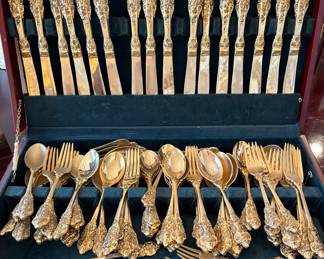 Golden Grand Antique (Gold Electroplate)
by INTERNATIONAL SILVER discontinued