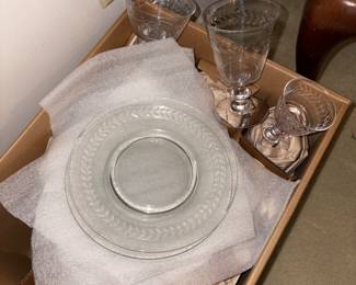 Clear Glass Dishes Laurel Wreath
