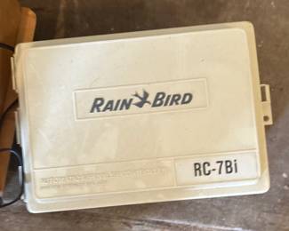 Rainbow bird water system