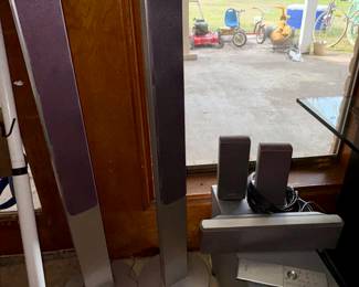 Surround sound system