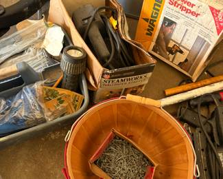 Nails hardware flashlights