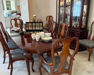 Dining room - Cherry dining table with & Chairs