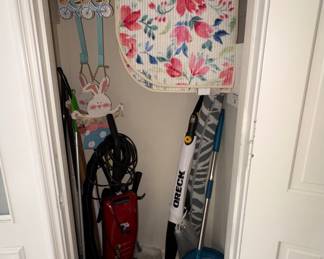 Dirt Devil vacuum, steam cleaner, Orak floor mop