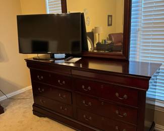 Matching dresser, Samsung TV