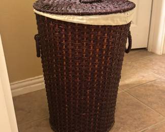 Wicker laundry hamper