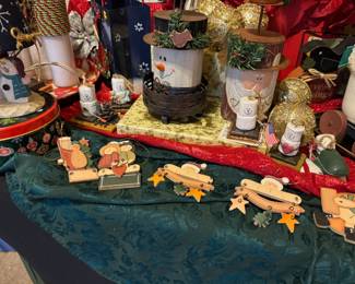 Folk Christmas decor