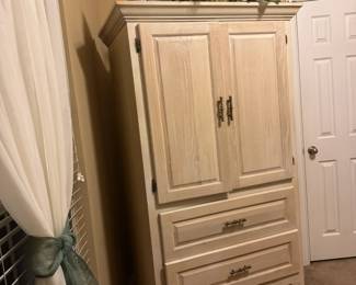 Small wardrobe