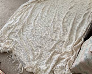 Hand crochet bed cover ca.1910 excelent condition