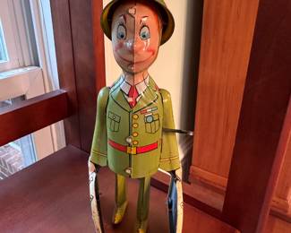 1940's GI Joe wind up toy