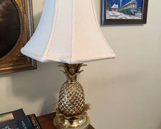 Colonial Williamsburg Pineapple Polished Brass Lamp
