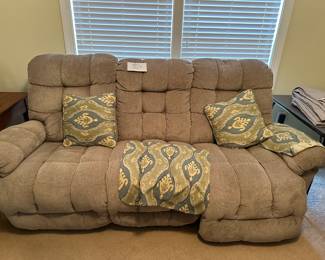 Recliner sofa