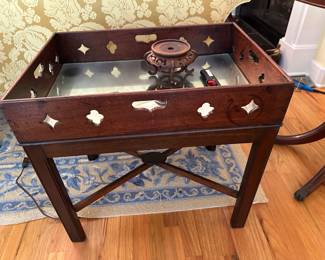Butler's tray-table