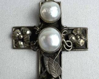925 Silver Freshwater Pearl Floral Cross Pendant