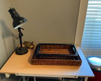 Lamp & desk items