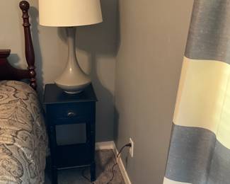 Lamp & small night stand