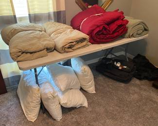 Bedding & pillows
