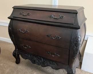 Bombay Dresser