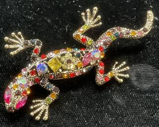 Gold Tone Crystal Lizard Brooch
