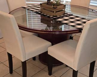 Round Kitchen Table with 4 Chairs