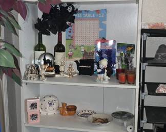 Bookcase- Home Decor 