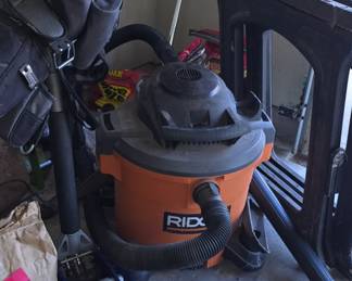 Shop Vac - Floor Jack