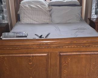 Queen Size Oak Sleigh Bed