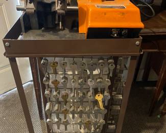 Commercial grade key cutter 