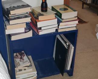 headboard and side cabinets