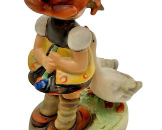 Goebel Hummel Figurine Goose Girl #47/3/0, TMK-2
