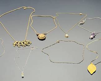 Lot of 8 Costume Jewelry Necklaces 