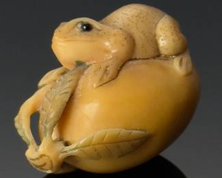 Antique Japanese Netsuke Frog Signed 