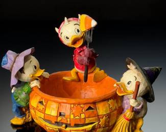 Walt Disney Jim Shore Showcase Collection “Playing Tricks and Sharing Treats” #4005630 Bowl