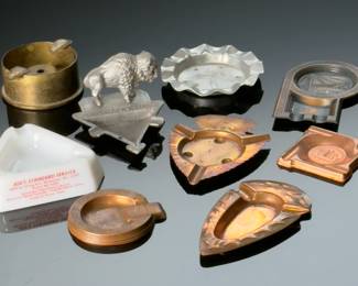 Lot of Vintage Advertising & Collectable Ashtrays 